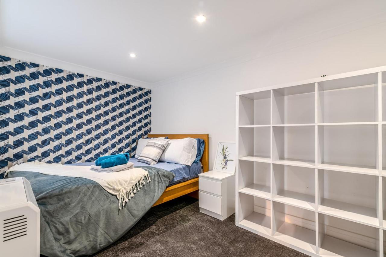 Modern One Bedroom Apartments In ブライトン エクステリア 写真