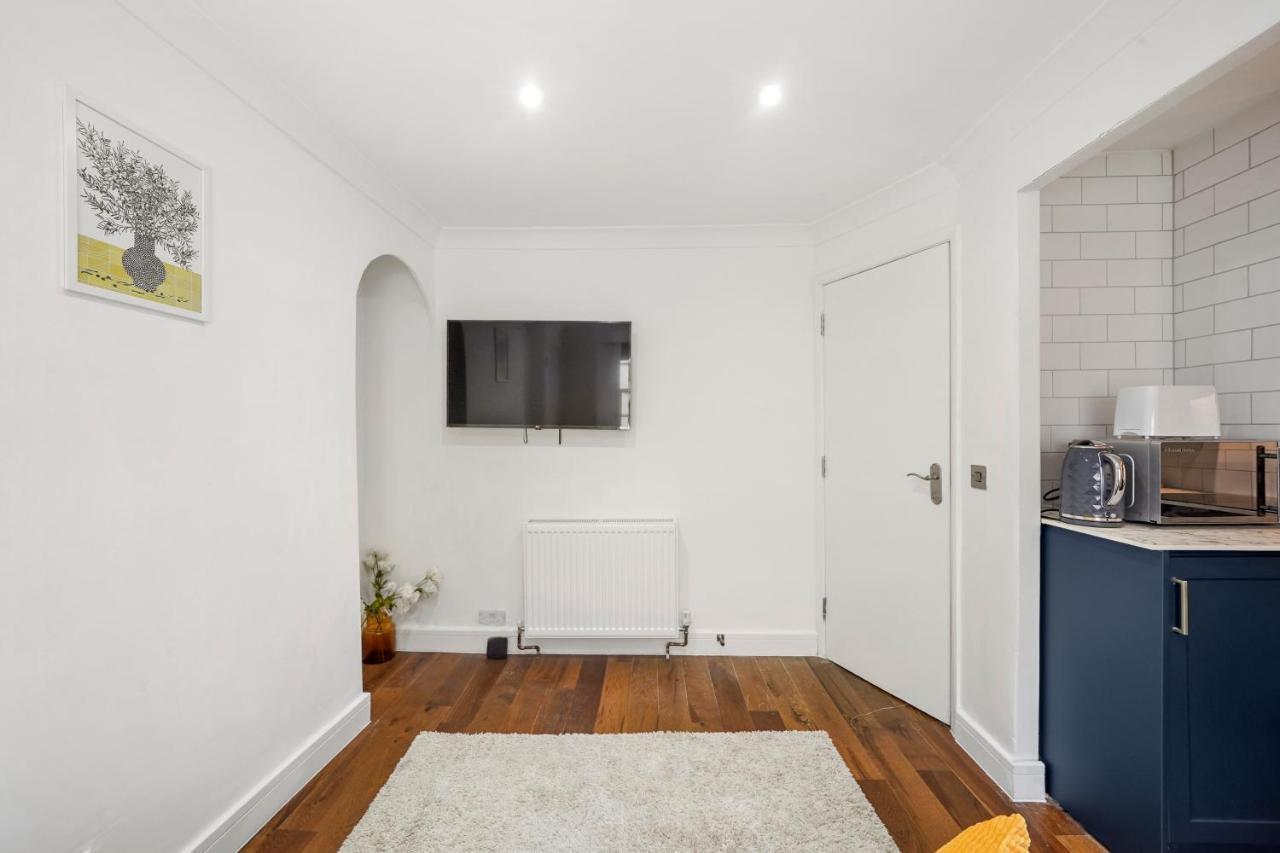 Modern One Bedroom Apartments In ブライトン エクステリア 写真
