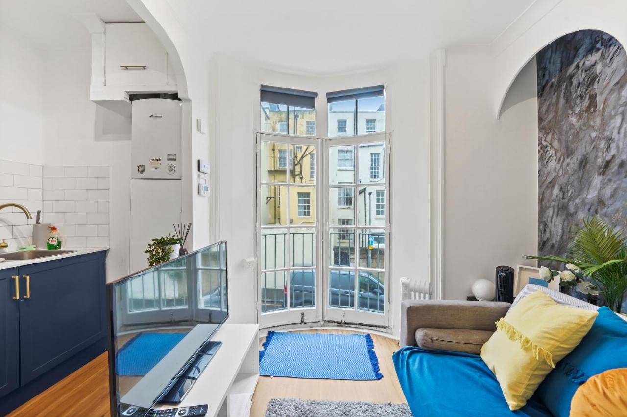 Modern One Bedroom Apartments In ブライトン エクステリア 写真